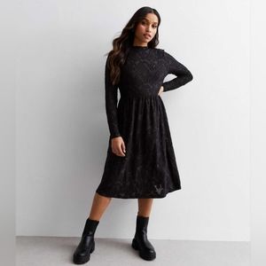 NWOT JDY petite black midaxi dress with velvet flower pattern SP